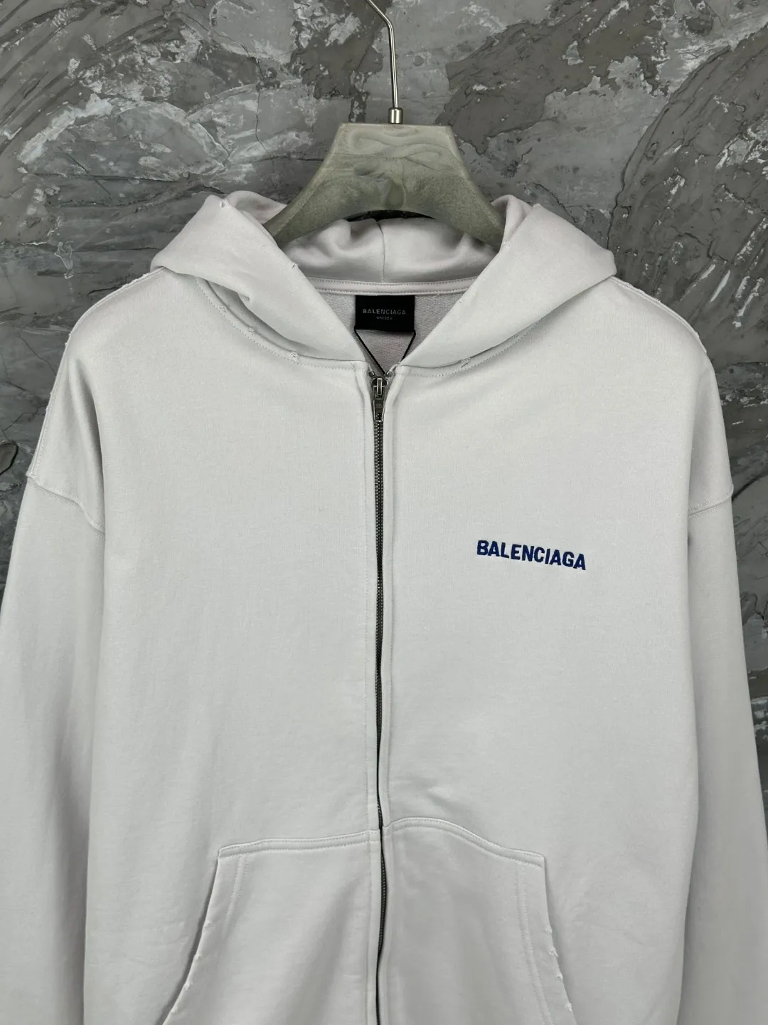 BALENCI*GA . . . . . . 460g . Same Style -Color：Black White -SIZE：Xs S M L 8980#